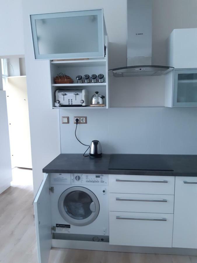 Modern, Quiet & Cozy Apartment In The Middle Of Downtown Near Danube At Fashion Street Budapest Exterior photo